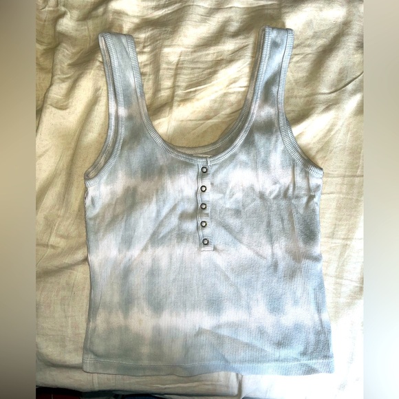 Abercrombie and Fitch Printed Tank Top - Picture 1 of 3